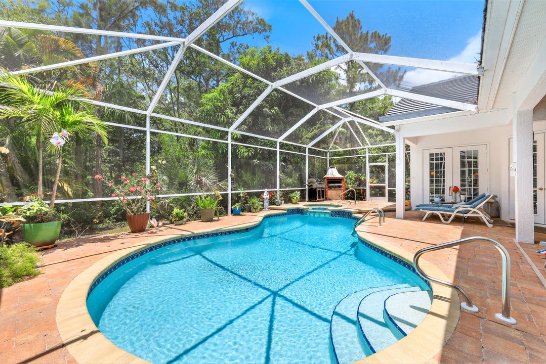 6689 Mill Run Rd, Naples, FL 34109