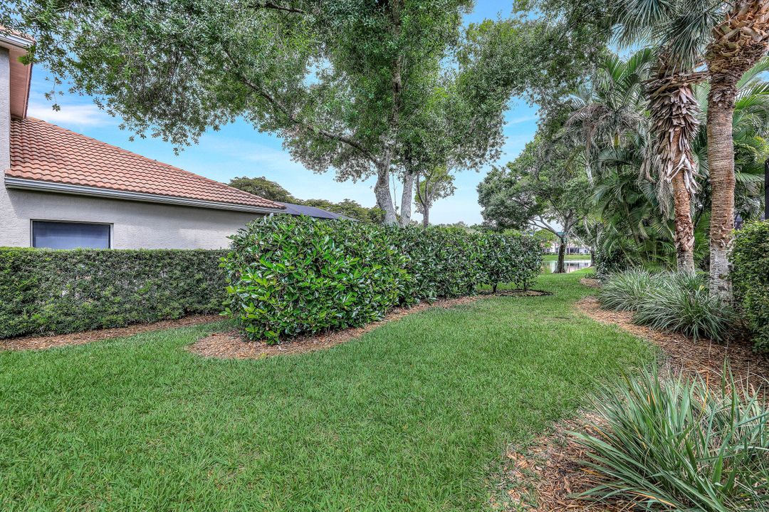 8793 Ventura Way, Naples, FL 34109