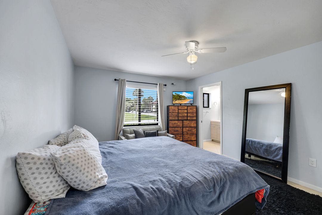 1400 Green Valley Cir #1002, Naples, FL 34104