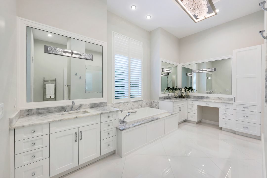 569 Neapolitan Way, Naples, FL 34103