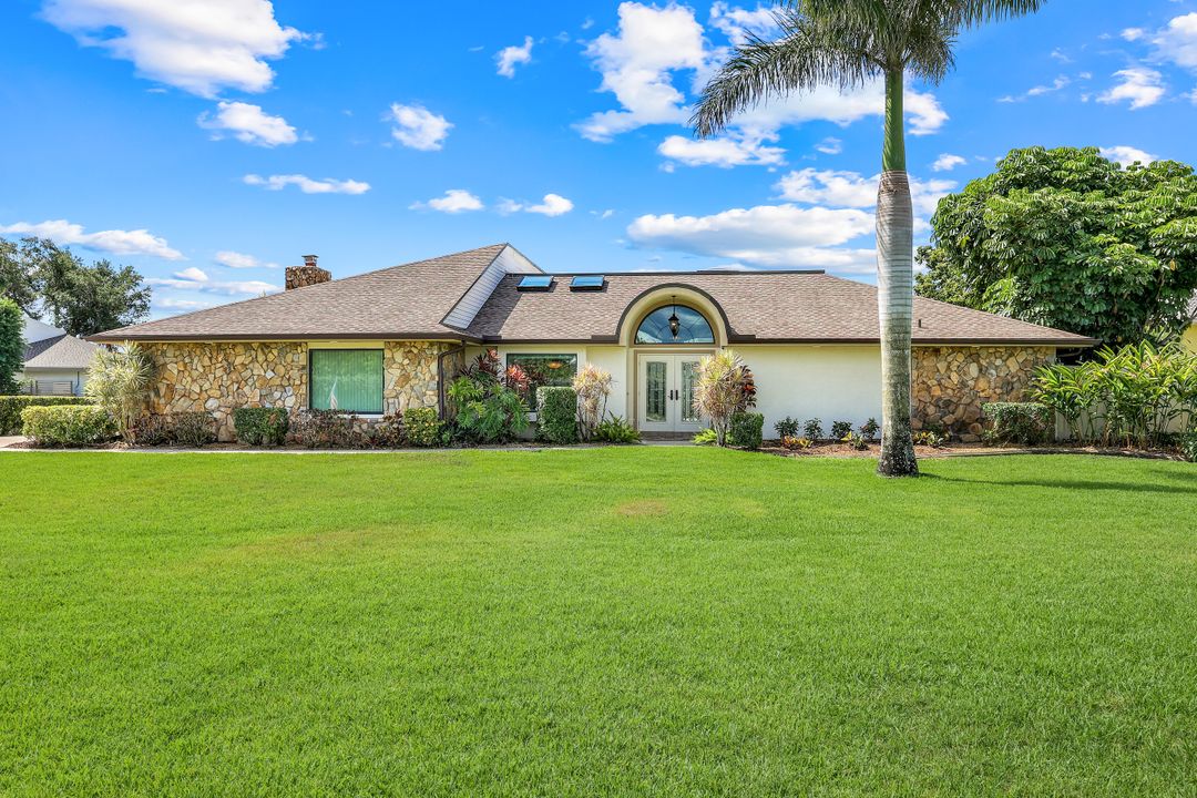 16902 Timberlakes Dr, Fort Myers, FL 33908