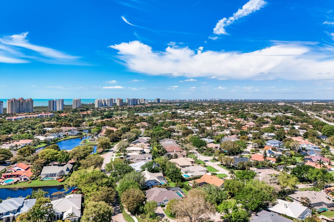 812 Tallow Tree Ct, Naples, FL 34108