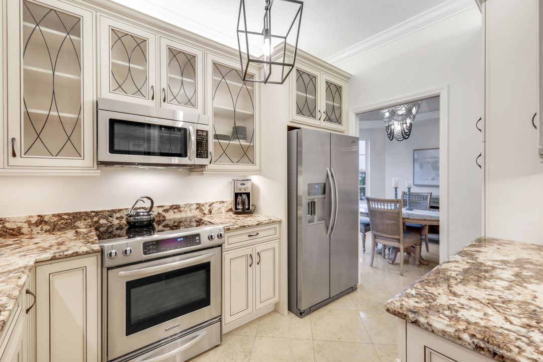 401 Bayfront Pl #3301, Naples, FL 34102