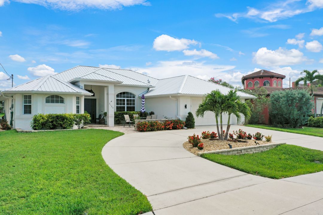 2125 Cape Coral Pkwy W, Cape Coral, FL 33914