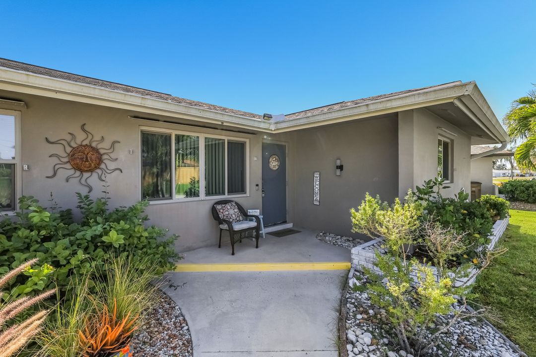 4305 SE 1st Ave, Cape Coral, FL 33904
