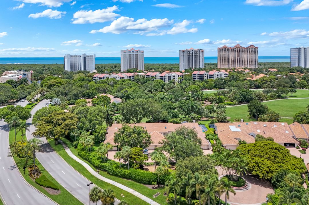 6619 Trident Way, Naples, FL 34108