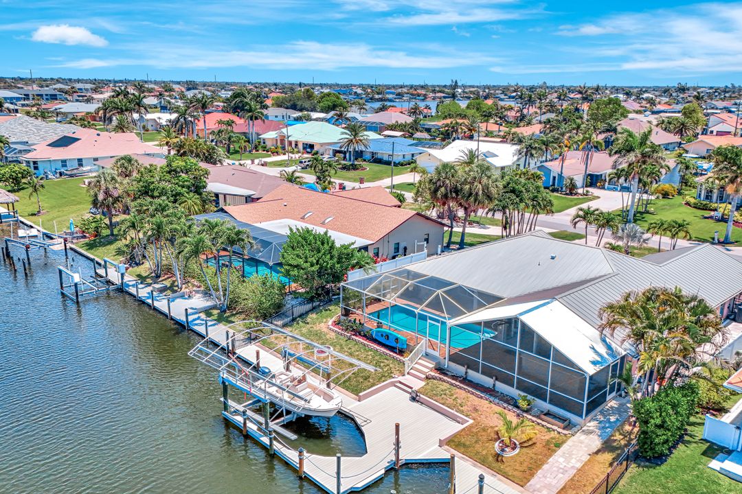 5012 SW 8th Pl, Cape Coral, FL 33914
