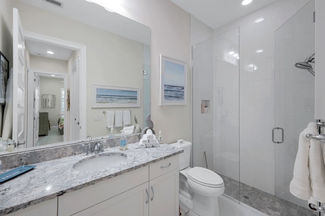 8852 Yucatan Ct, Naples, FL 34112