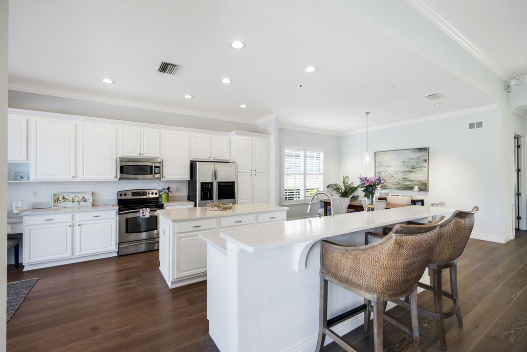 10009 St Moritz Dr, Miromar Lakes, FL 33913