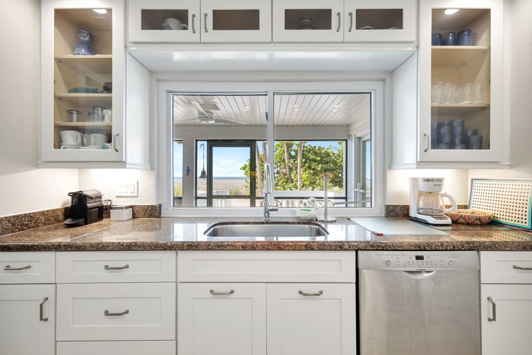 10 Beach Homes #10, Captiva, FL 33924