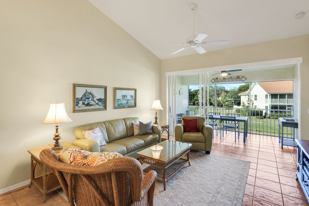5070 Cedar Springs Dr #203, Naples, FL 34110