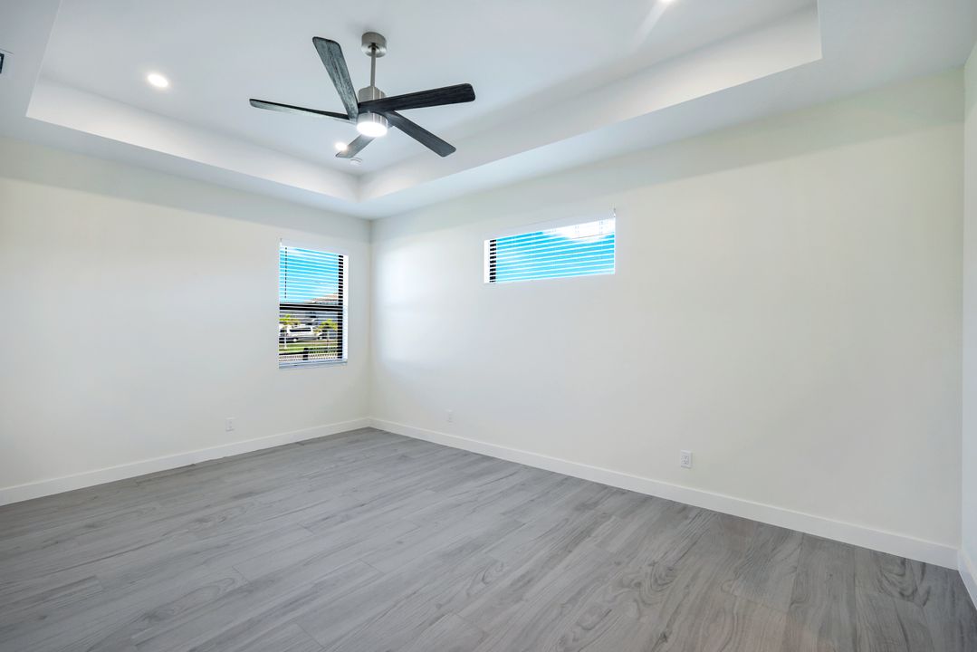 208 SW 29th Ave, Cape Coral, FL 33991