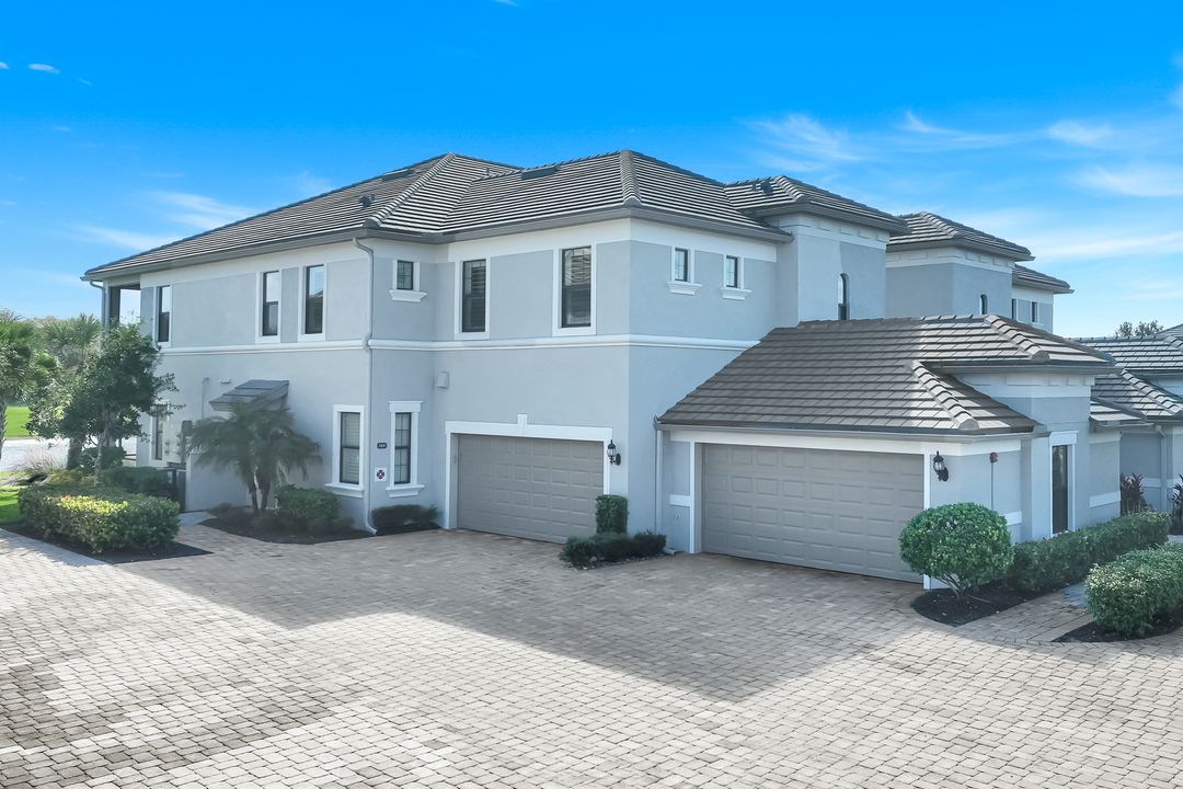 12066 Covent Garden Ct #1403, Naples, FL 34120