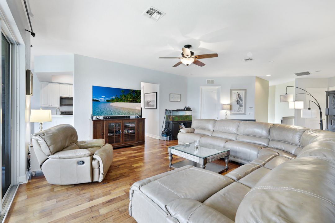 6100 Jonathans Bay Cir #302, Fort Myers, FL 33908