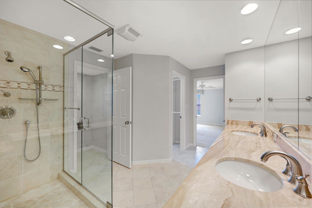 4261 Shetland Ct #205, Naples, FL 34112