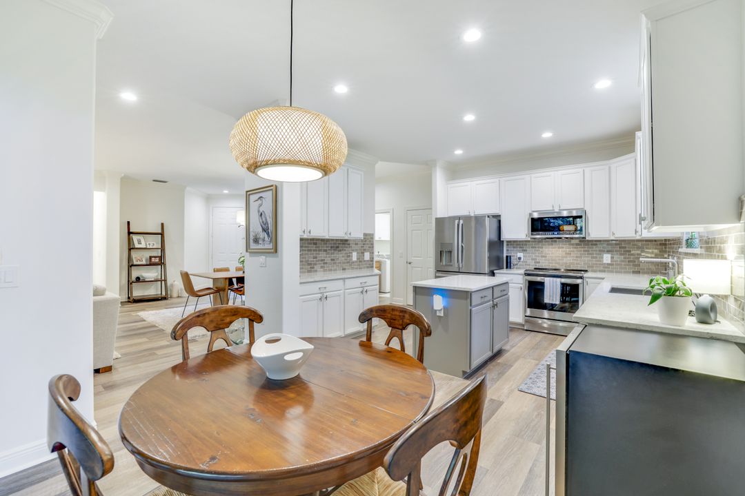 4956 Shaker Heights Ct, Naples, FL 34112
