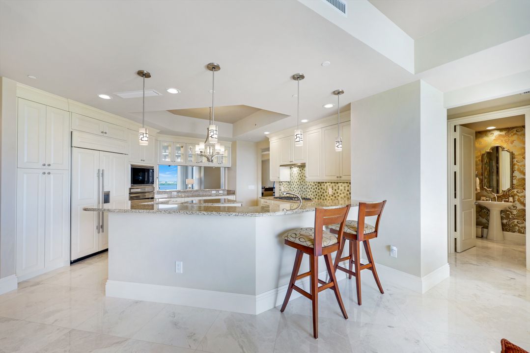 4851 Bonita Bay Blvd, Bonita Springs, FL 34134