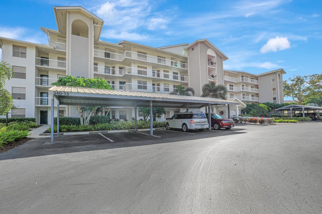 340 Horse Creek Dr #207, Naples, FL 34110