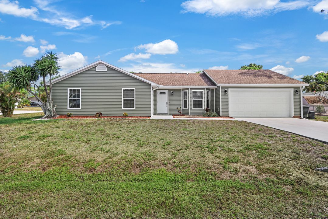 8440 Pennsylvania Blvd, Fort Myers, FL 33967