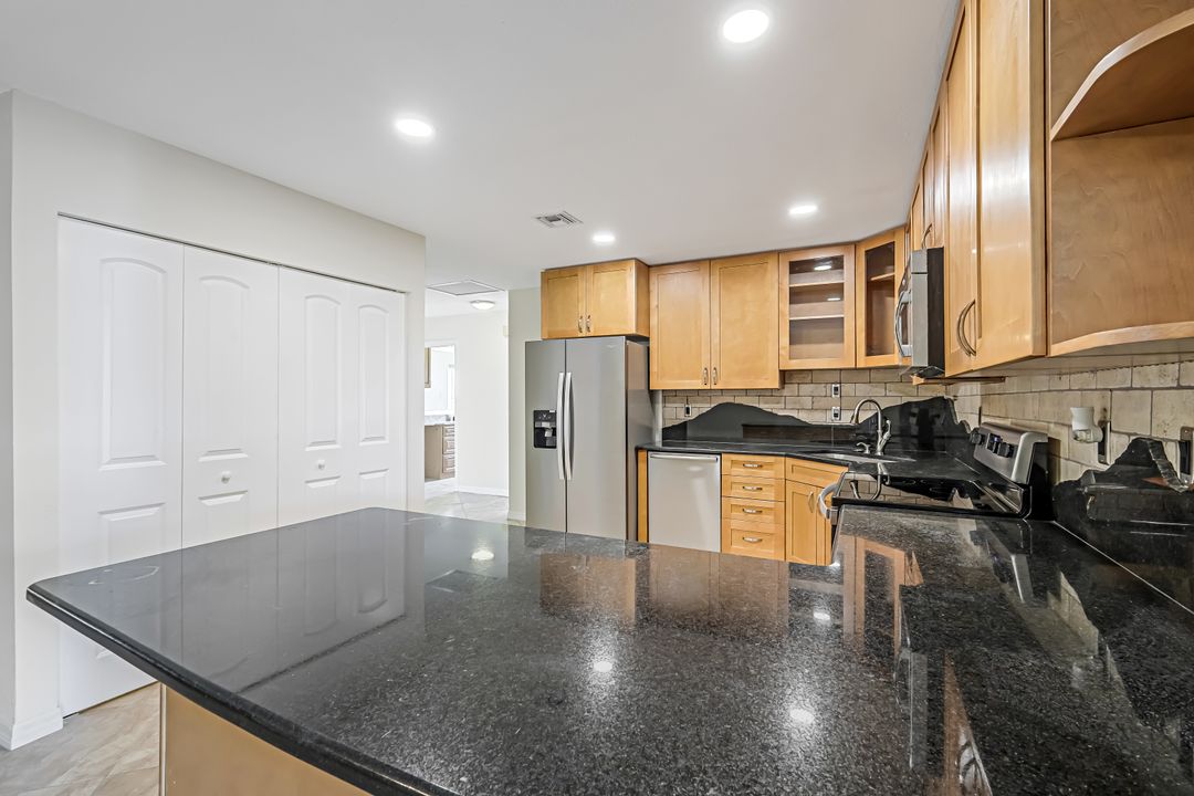 861 Mensh Terrace NW, Port Charlotte, FL 33948