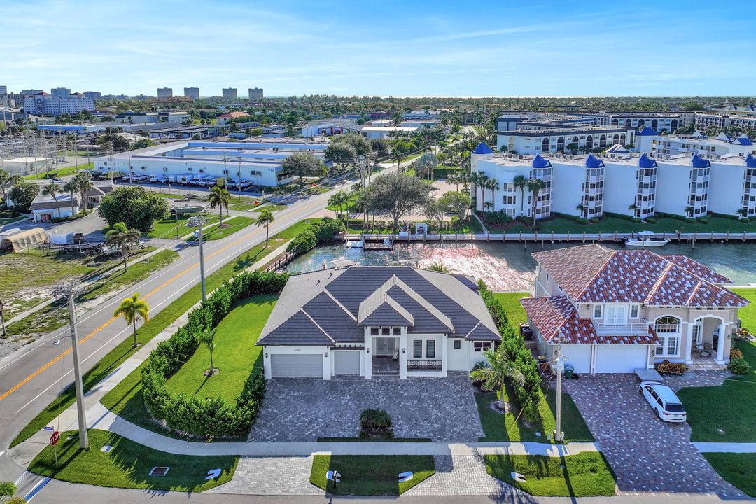 1200 Redwood Ct, Marco Island, FL 34145