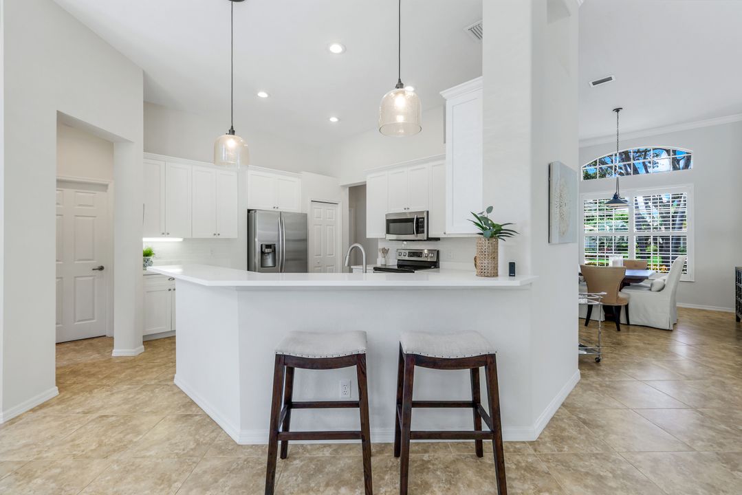 1932 Springberry Cir, Naples, FL 34109