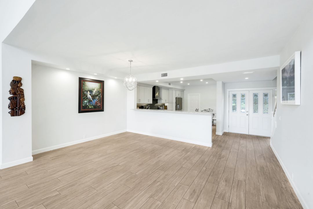 11612 Quail Village Way, Naples, FL 34119