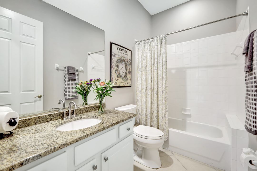 12527 Wildcat Cove Cir, Estero, FL 33928