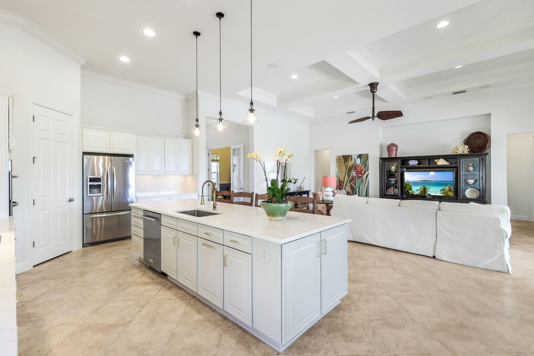 9327 Marble Stone Dr, Naples, FL 34120