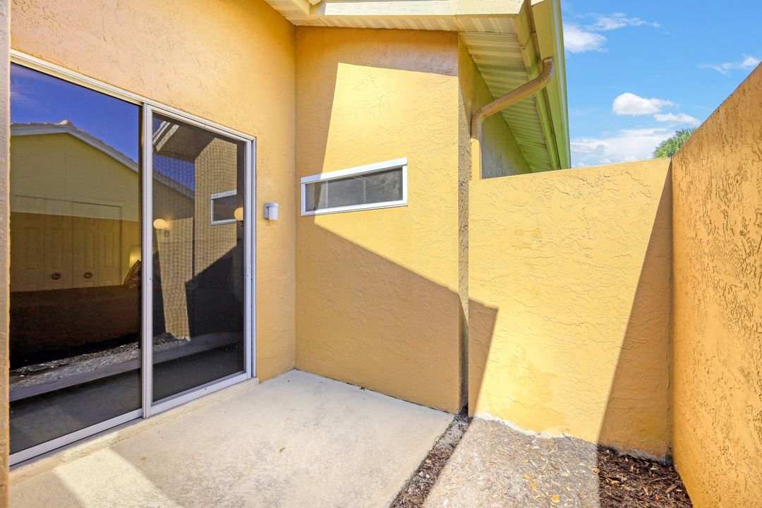 13470 Bridgeford Ave, Bonita Springs, FL 34135