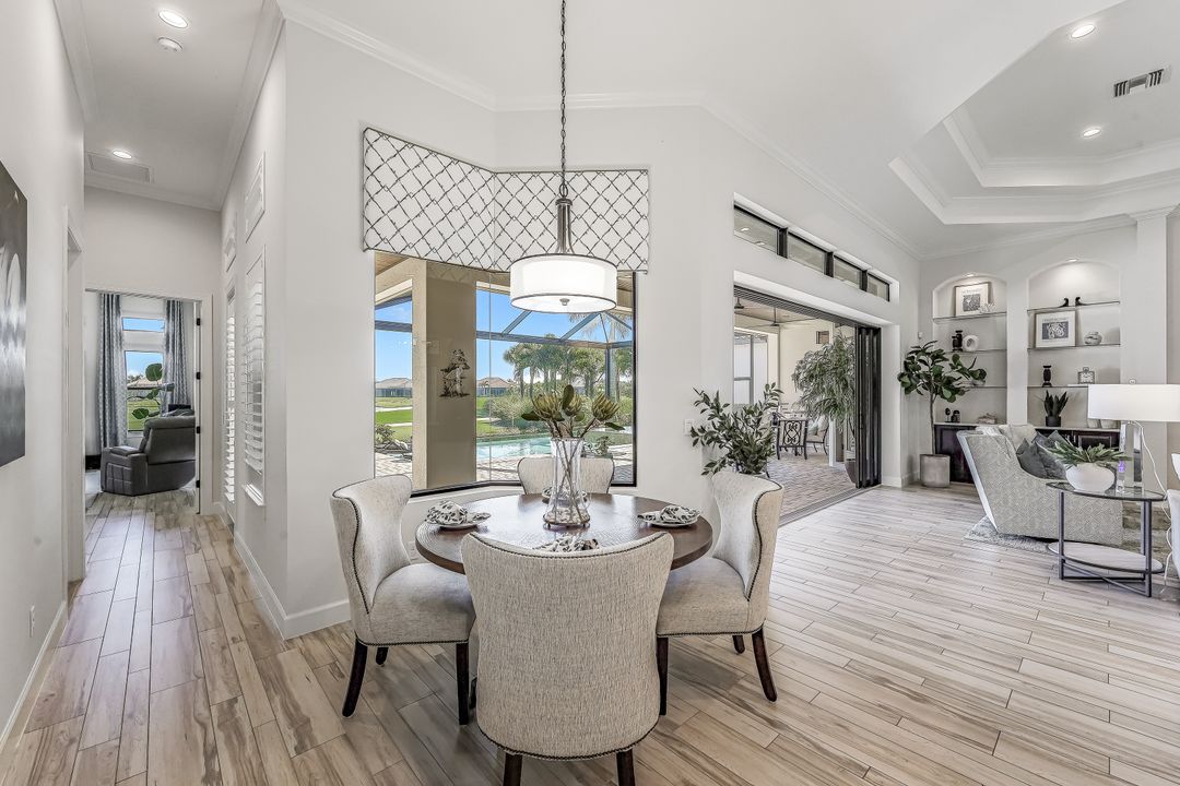 9071 Sorreno Ct, Naples, FL 34119