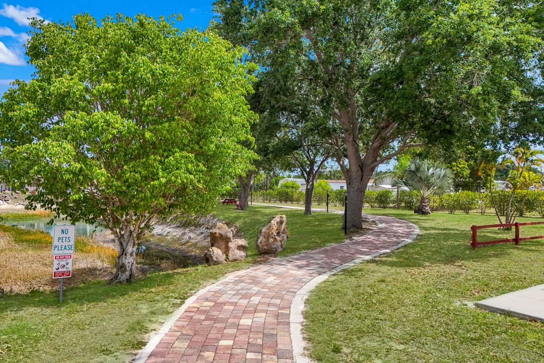 27365 Joann Dr, Bonita Springs, FL 34135