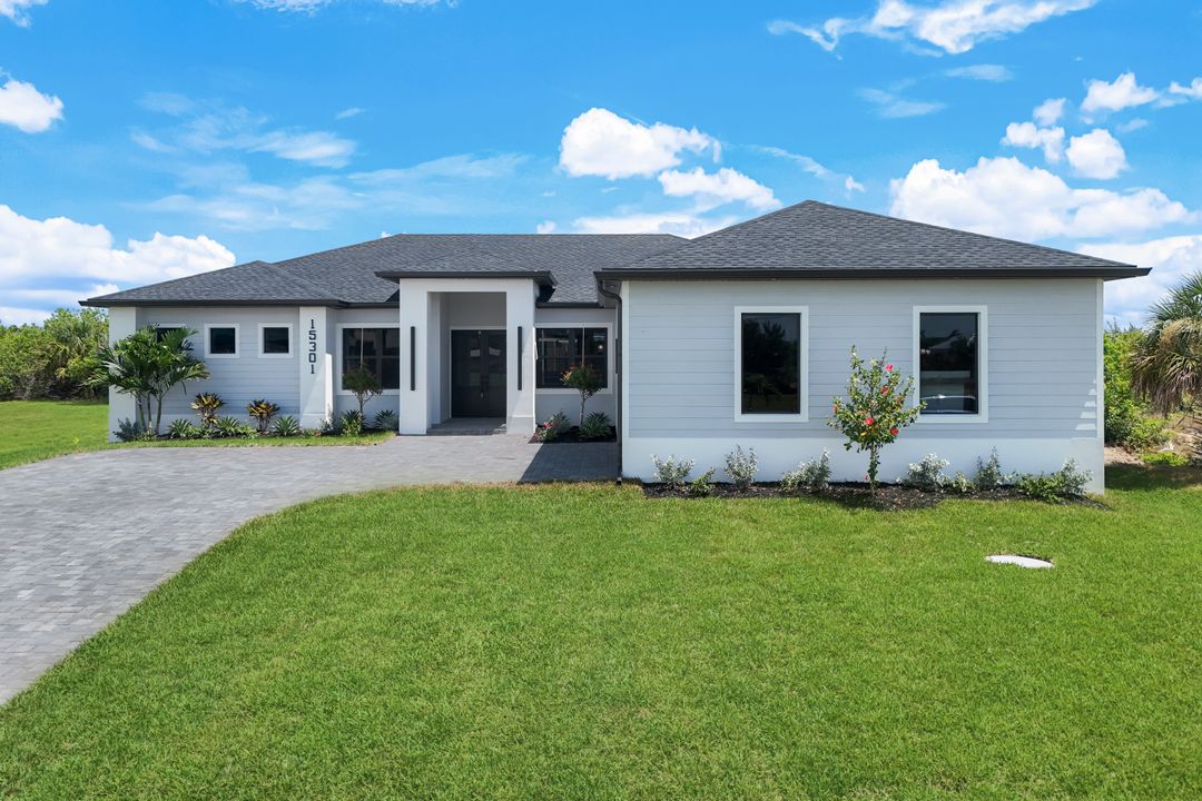 15301 Acorn Cir, Port Charlotte, FL 33981