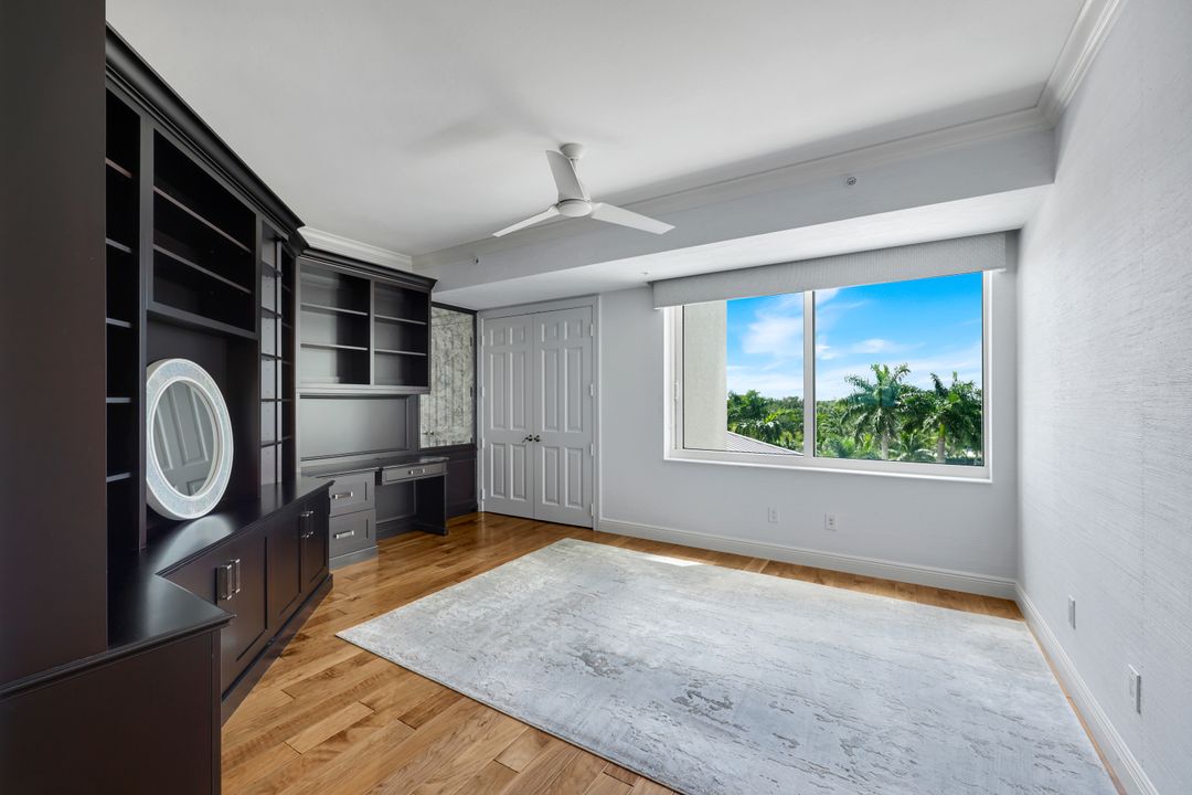 275 Indies Way #503, Naples, FL 34110