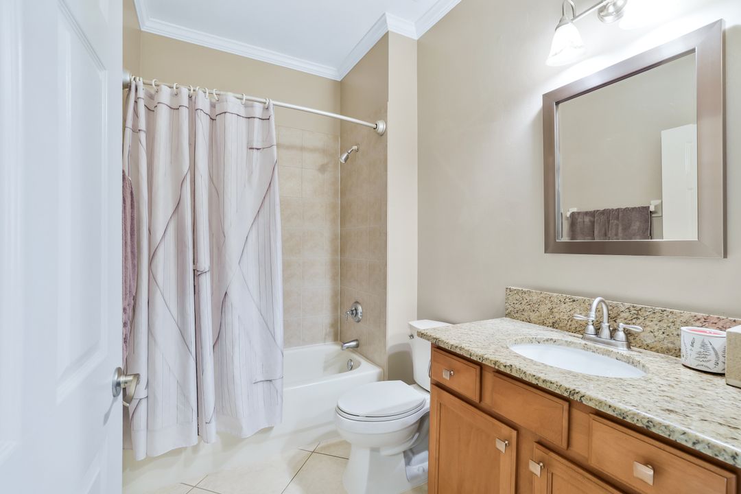 1619 Cayman Ct, Naples, FL 34119