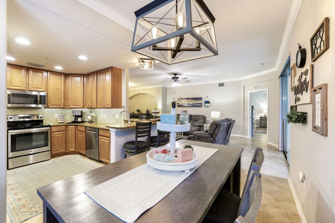 7878 Clemson St #102, Naples, FL 34104