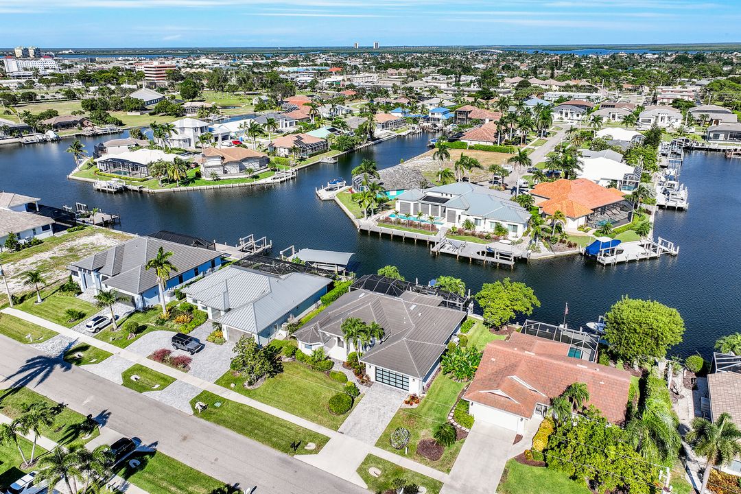 409 Waterleaf Ct, Marco Island, FL 34145