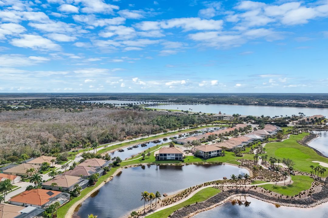 9060 Siesta Bay Dr #101, Naples, FL 34120