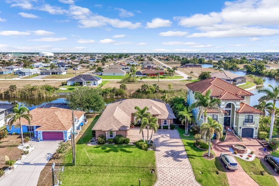 907 NW 18th St, Cape Coral, FL 33993