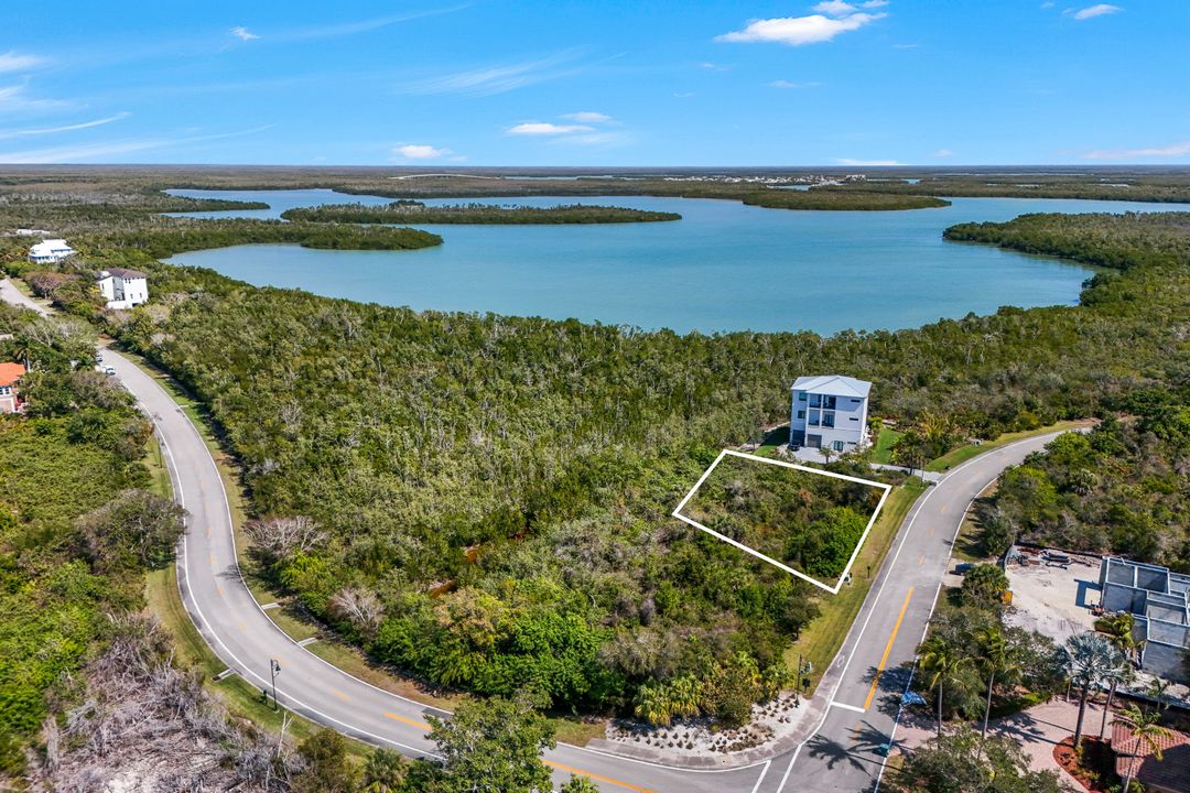 1065 Blue Hill Creek Dr, Marco Island, FL 34145