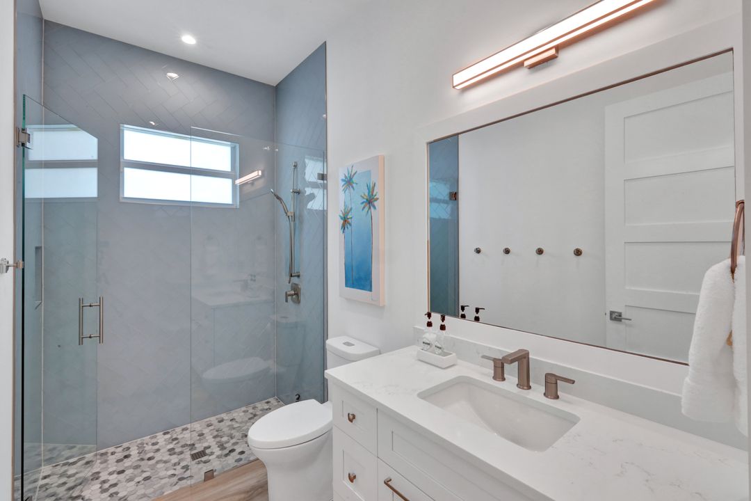 553 106th Ave N, Naples, FL 34108