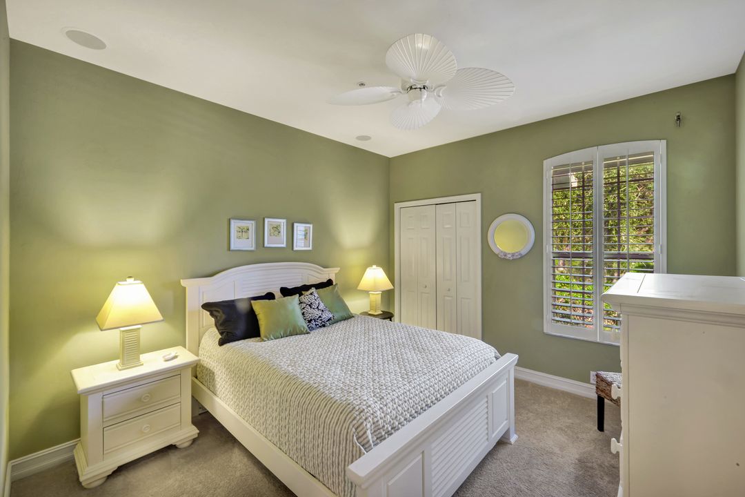 8225 Danbury Blvd #204, Naples, FL 34120