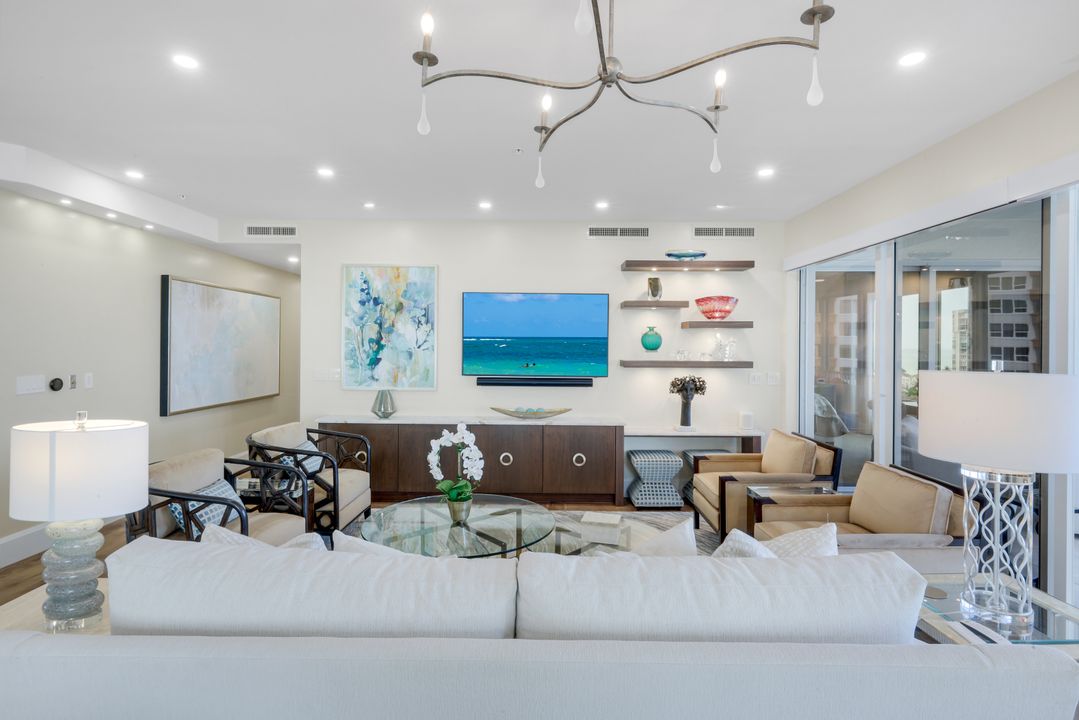 4201 Gulf Shore Blvd N #1003, Naples, FL 34103