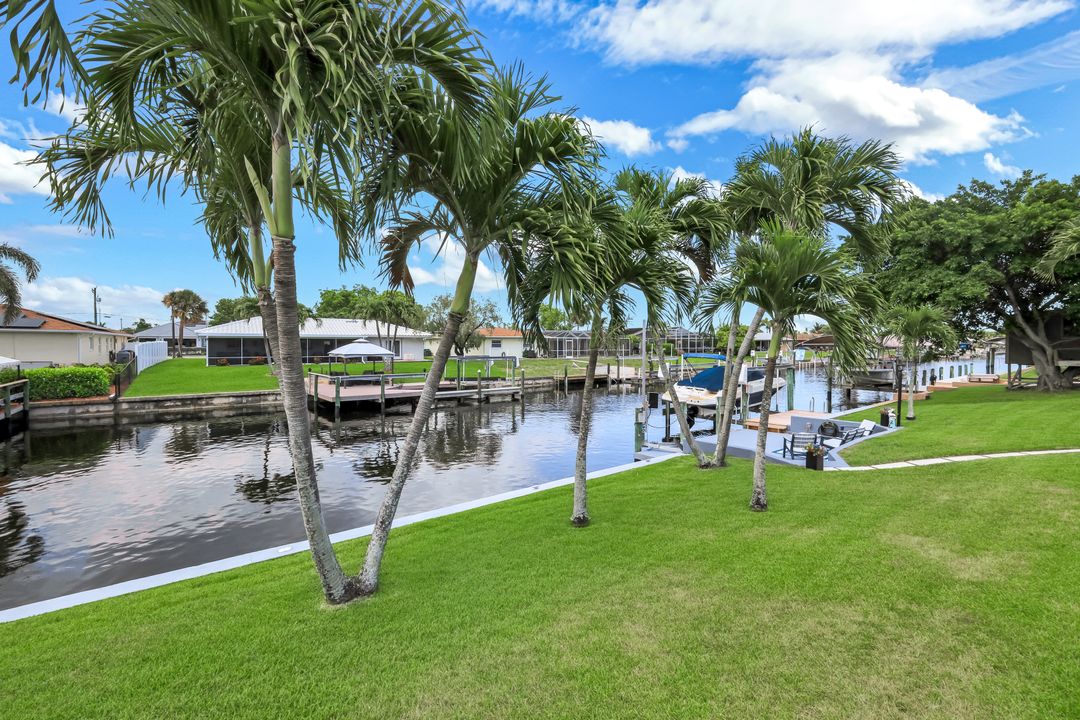 2107 SE 25th Terrace, Cape Coral, FL 33904