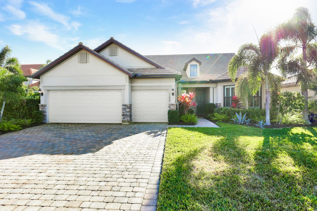 11807 Dixon Dr, Fort Myers, FL 33913