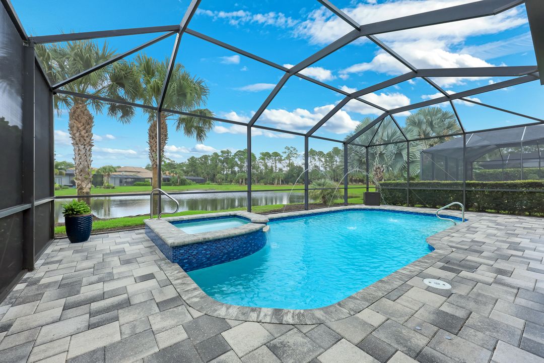 9405 Whooping Crane Wy, Naples, FL 34120