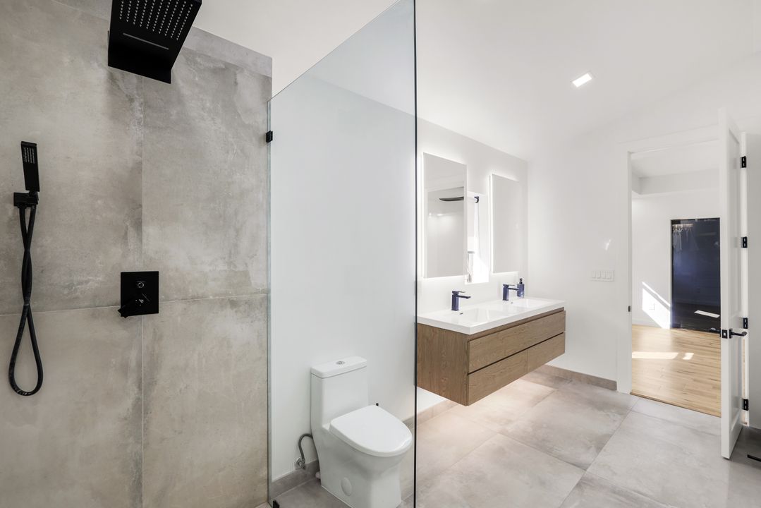 10771 6th St N, Naples, FL 34108