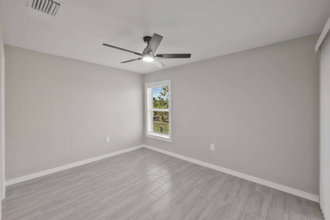 3804 NE 9th Pl, Cape Coral, FL 33909