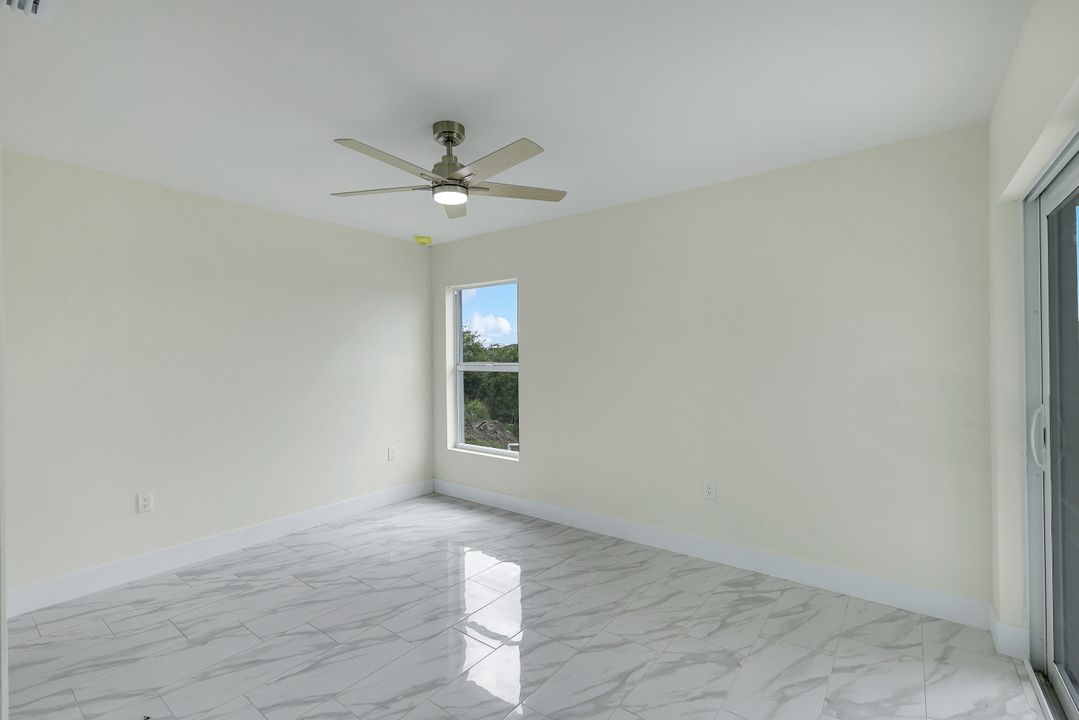 2622 NE 1st Pl, Cape Coral, FL 33909