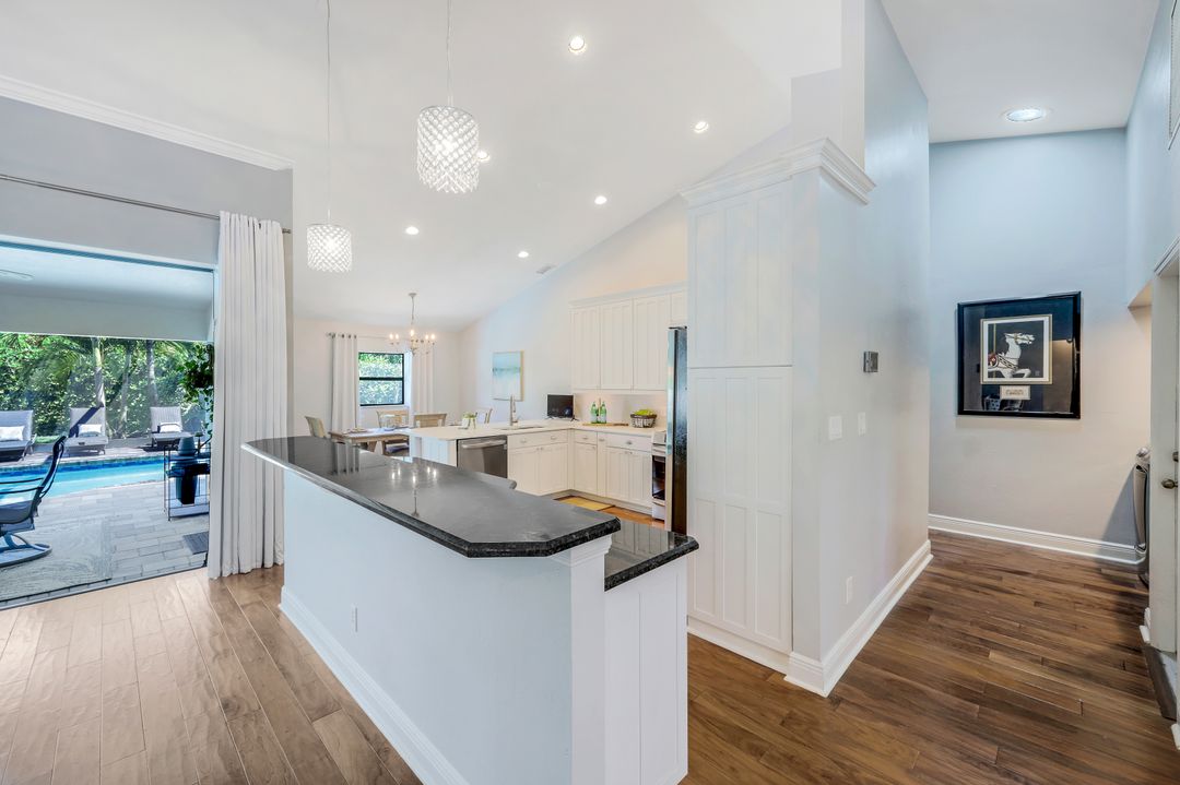 430 Cypress Way E, Naples, FL 34110